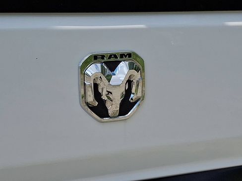 Used 2025 RAM ProMaster 2500 w/ U-Haul Equipment Group FWD image 10