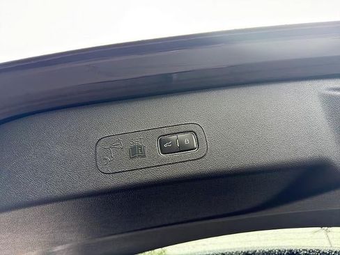 Used 2025 Lincoln Aviator AWD w/ Jet Appearance Package image 13