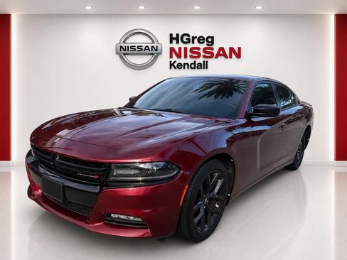 Used 2021 Dodge Charger SXT w/ Plus Group RWD image 3