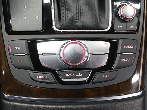 Used 2017 Audi A7 3.0T Premium Plus w/ 20" Wheel & Tire Package image 30