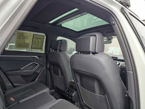 Used 2023 Audi Q3 2.0T Premium Plus image 17