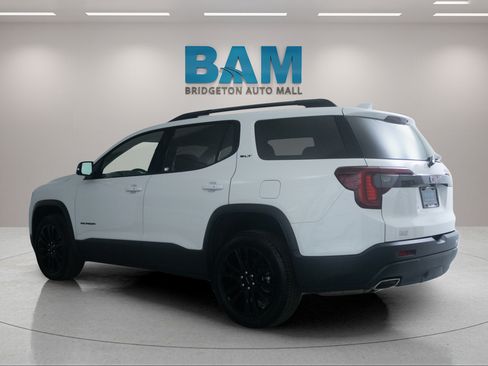 Used 2023 GMC Acadia SLT w/ Elevation Edition FWD image 5