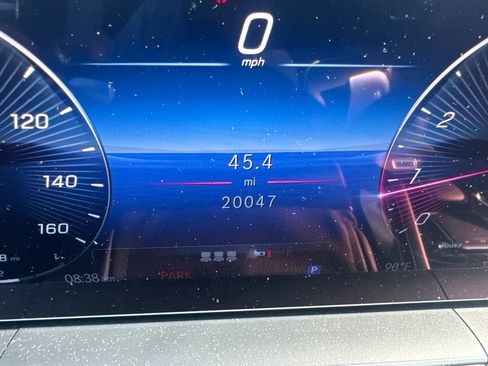 Certified 2024 Mercedes-Benz GLE 450 4MATIC image 9