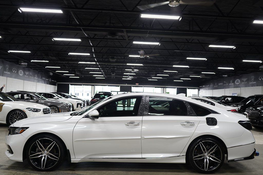 Used 2021 Honda Accord Touring image 2