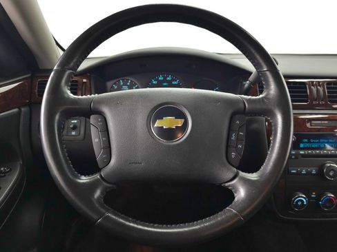 Used 2011 Chevrolet Impala LS FWD image 15