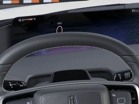 New 2026 Lincoln Navigator Reserve AWD/4WD image 13