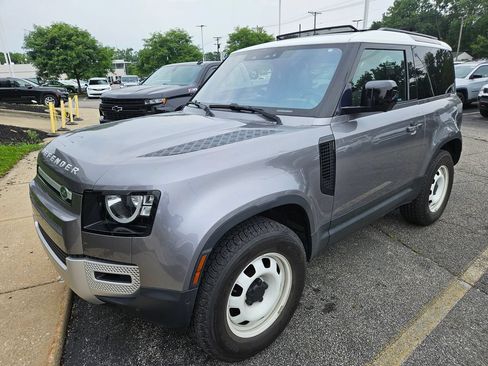 Used 2022 Land Rover Defender 90 S AWD/4WD image 3