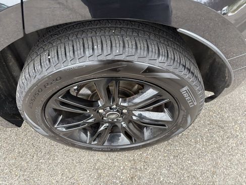 Used 2020 Land Rover Range Rover Velar S image 15