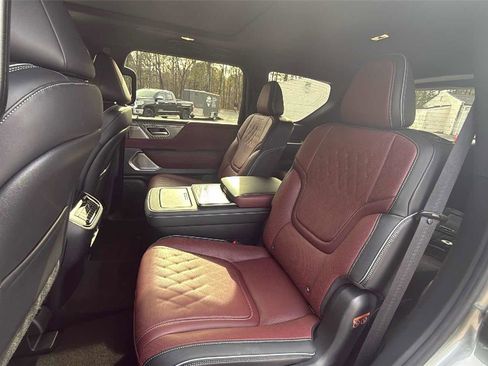 Certified 2025 INFINITI QX80 Autograph image 12