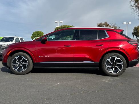 Used 2025 Chevrolet Equinox EV LT w/ Convenience Package image 8