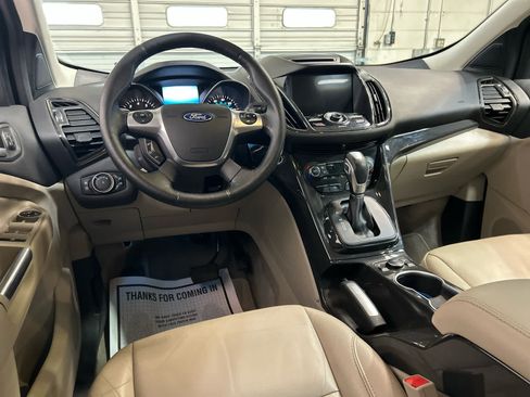 Used 2016 Ford Escape Titanium w/ Equipment Group 301A AWD/4WD image 4