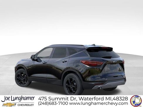 New 2026 Chevrolet Blazer LT w/ Midnight/Sport Edition AWD/4WD image 3