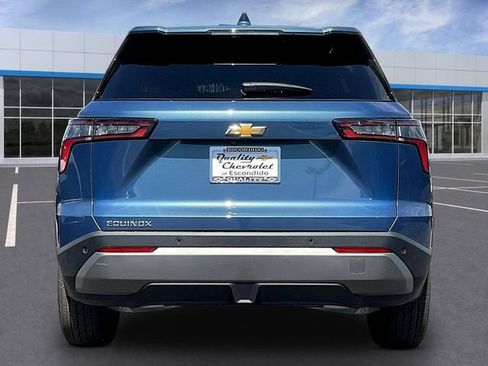 New 2027 Chevrolet Equinox LT w/ Convenience Package II FWD image 4