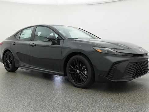New 2026 Toyota Camry SE FWD image 29