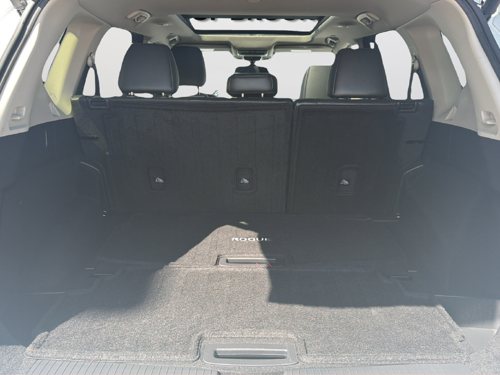 Certified 2025 Nissan Rogue SL w/ SL Premium Package FWD image 16