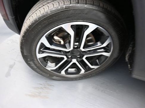 Certified 2022 Jeep Compass Limited image 21