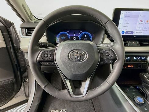 Used 2024 Toyota RAV4 Limited image 11
