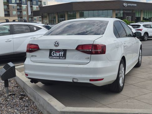 Used 2018 Volkswagen Jetta S w/ Cold Weather Package FWD image 3