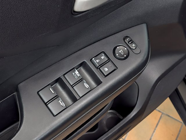 Used 2016 Honda CR-V SE image 11