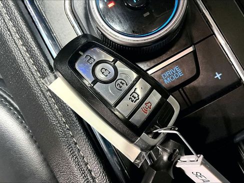 Used 2022 Ford Expedition XLT RWD image 12