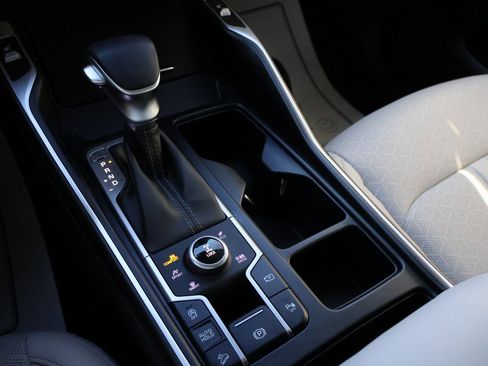 Used 2023 Kia Sorento X-Line EX image 40