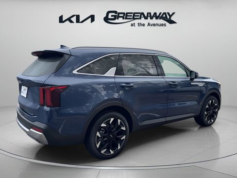 New 2026 Kia Sorento SX image 4