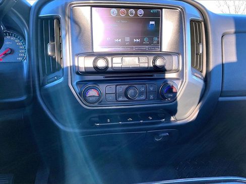 Used 2018 Chevrolet Silverado 1500 LT w/ All Star Edition image 28