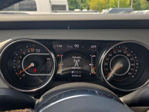 Used 2022 Jeep Gladiator Overland AWD/4WD image 19