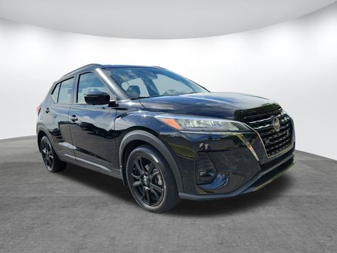 Used 2023 Nissan Kicks SR w/ SR Premium Package image 19