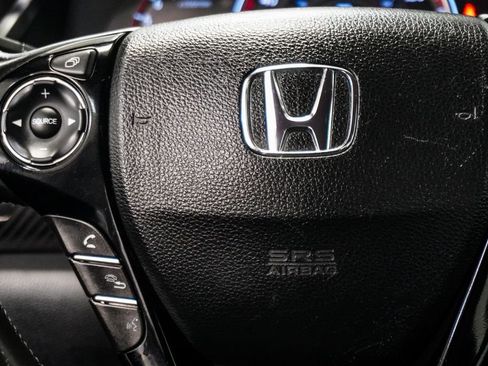 Used 2017 Honda Accord Sport image 14