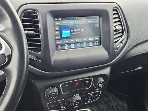 Used 2021 Jeep Compass Latitude w/ Convenience Group image 28