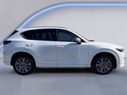Used 2024 MAZDA CX-5 Signature image 2