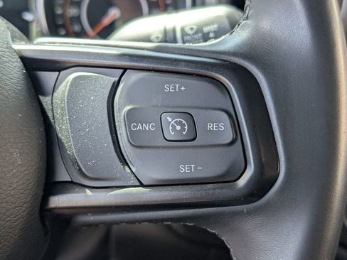 Used 2022 Jeep Wrangler Unlimited Sport S image 25