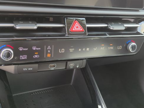 New 2026 Kia Niro EX w/ EX Premium Package image 28