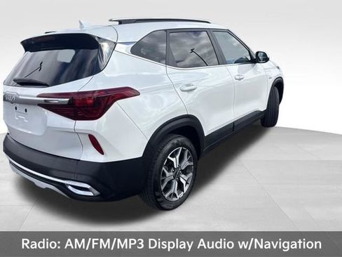 Used 2023 Kia Seltos EX image 8