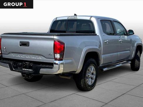 Certified 2019 Toyota Tacoma SR5 image 12