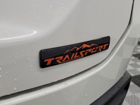 Certified 2024 Honda Pilot TrailSport image 8