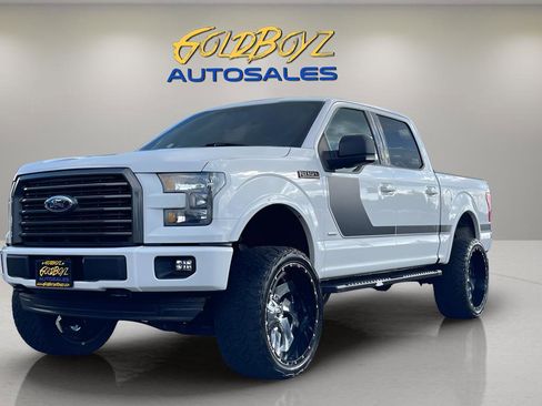 Used 2017 Ford F150 XLT w/ Equipment Group 302A Luxury image 7