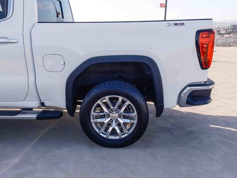 Used 2020 GMC Sierra 1500 SLT w/ SLT Premium Package AWD/4WD image 8