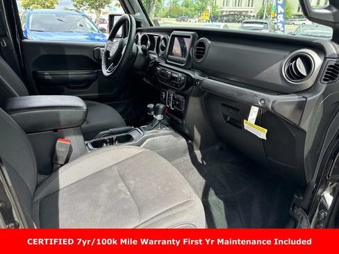 Used 2022 Jeep Gladiator Sport AWD/4WD image 10