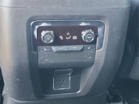 Certified 2025 Chevrolet Tahoe Premier RWD image 13