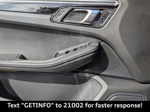 Used 2020 Porsche Macan image 30