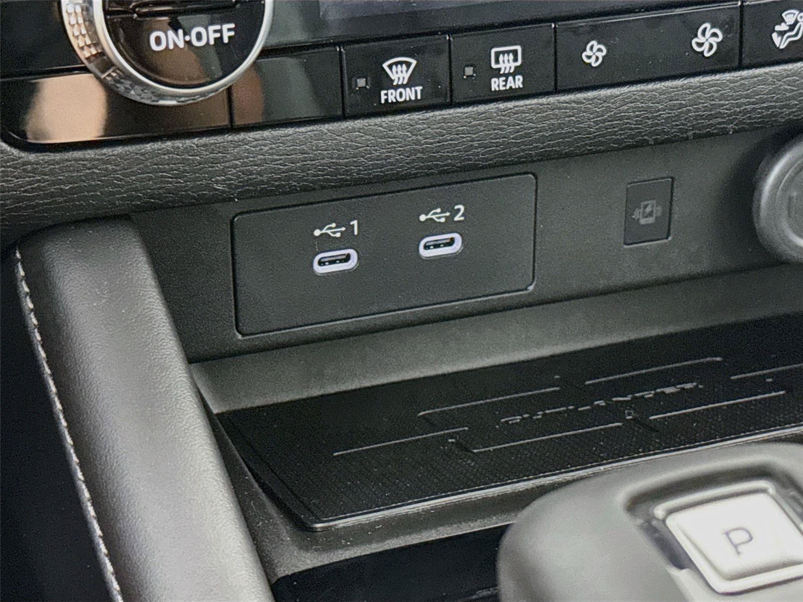 New 2026 Mitsubishi Outlander SE FWD image 14