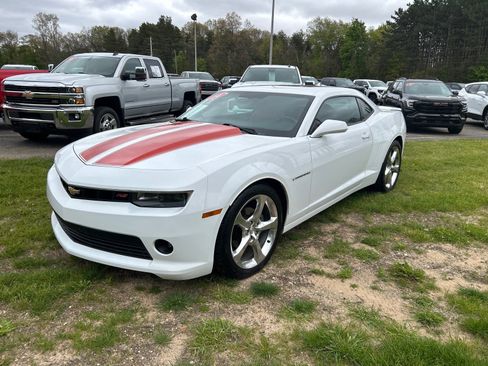 Used 2014 Chevrolet Camaro LT w/ RS Package RWD image 2