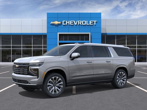 New 2026 Chevrolet Suburban High Country AWD/4WD image 2