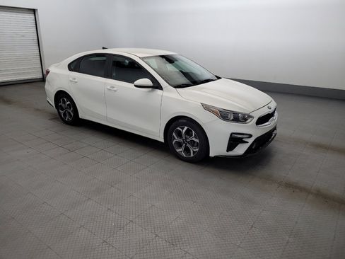 Used 2020 Kia Forte LXS FWD image 11