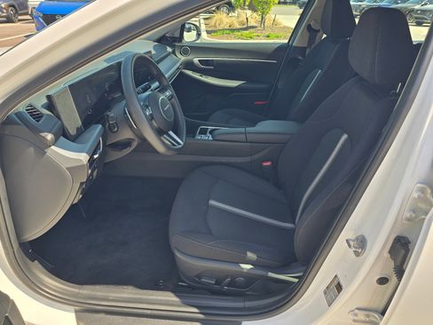 Certified 2025 Hyundai Sonata SEL FWD image 11