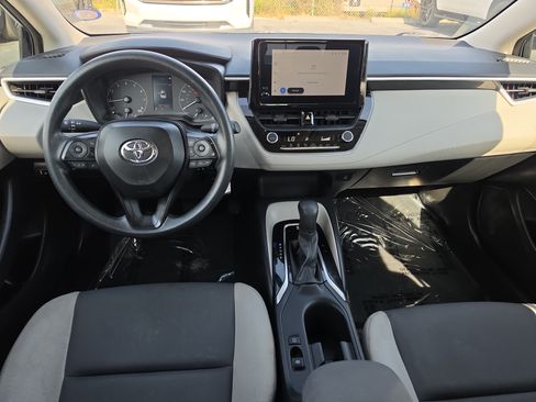 Used 2024 Toyota Corolla LE FWD image 8