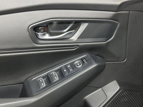 Certified 2025 Honda Accord SE image 21