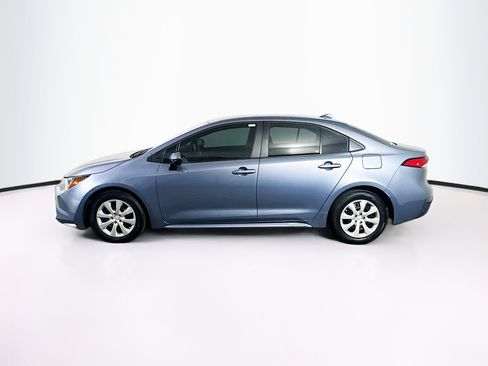 Used 2025 Toyota Corolla LE w/ Convenience Package FWD image 4